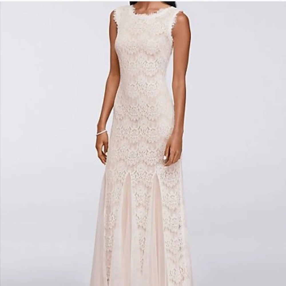 Wore as my wedding rehearsal dinner dress. Great condition
